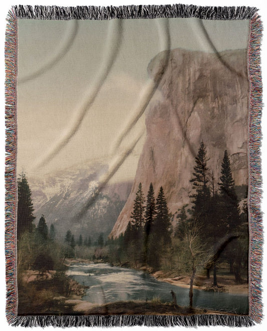 Antique National Park woven throw blanket, made with 100% cotton, offering a soft and cozy texture with an El Capitan Yosemite theme for home decor.