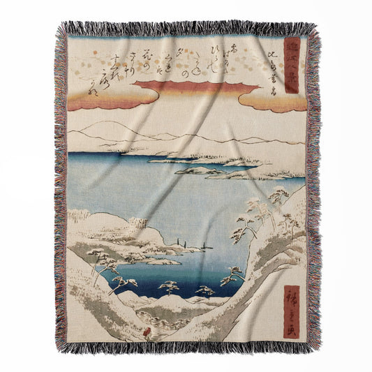 Japanese Winter woven throw blanket, made of 100% cotton, featuring a soft and cozy texture with a mountain woodblock design for home decor.