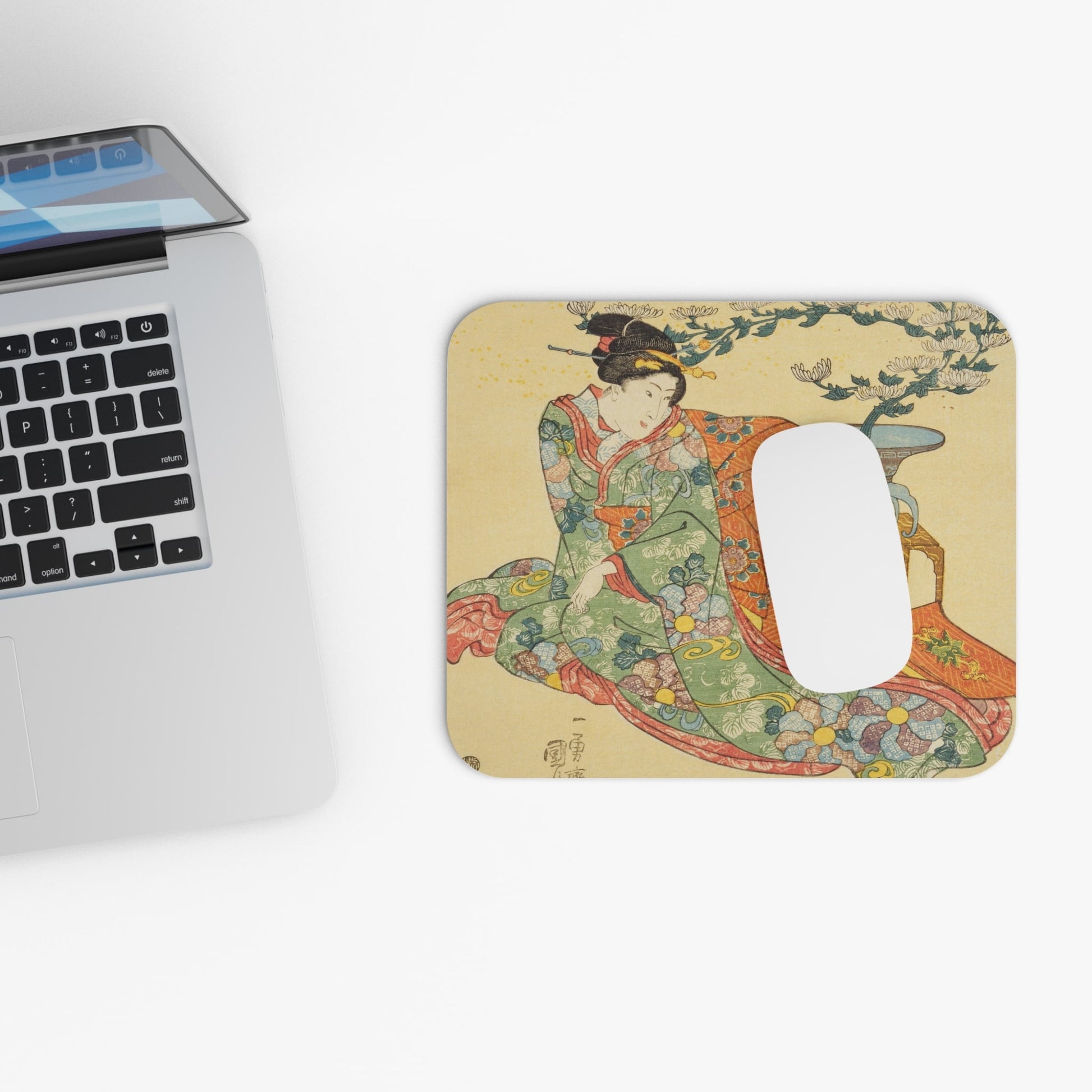 Vintage Japanese Aesthetic Design Laptop Mouse Pad with White Mouse